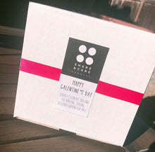 Load image into Gallery viewer, Perfectly packaged